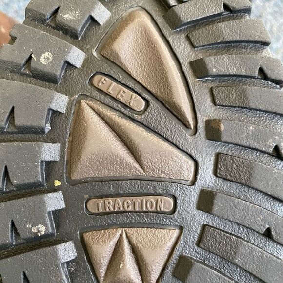 Propet Men 10.5 Thinsulate winter leather boots w/zip front flex traction brown - Picture 12 of 13